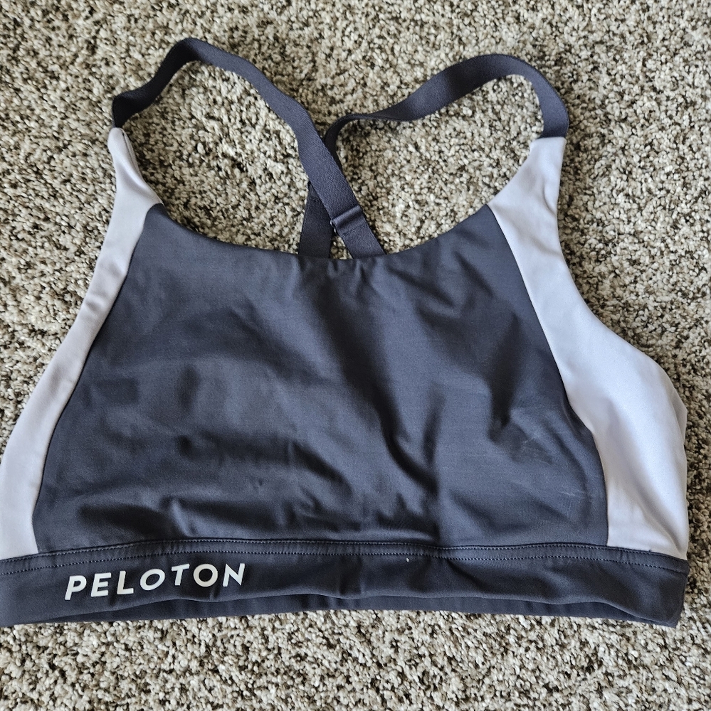 Peloton sports bra